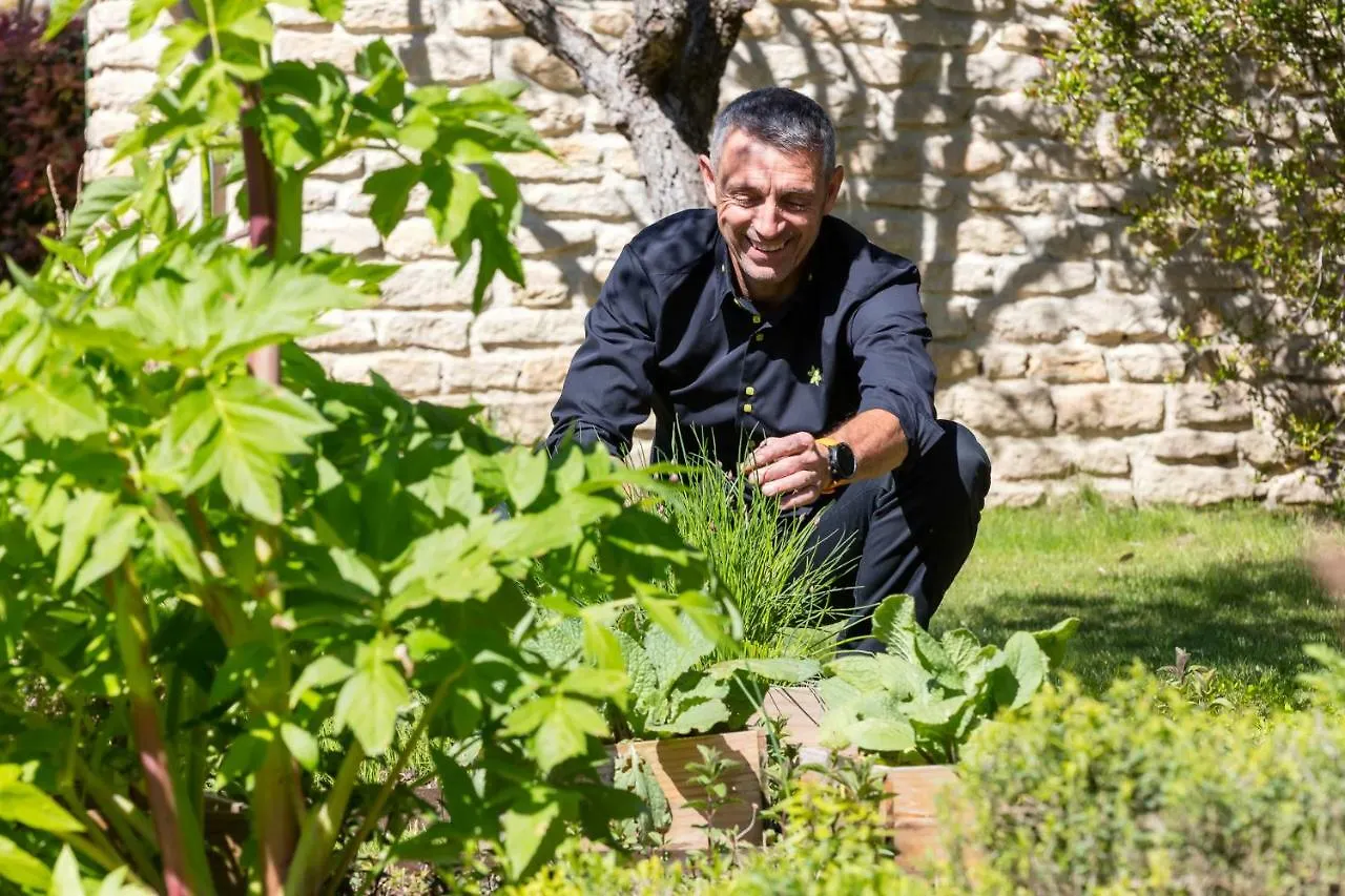 Hotel Carcarille Restaurant Le C Gordes